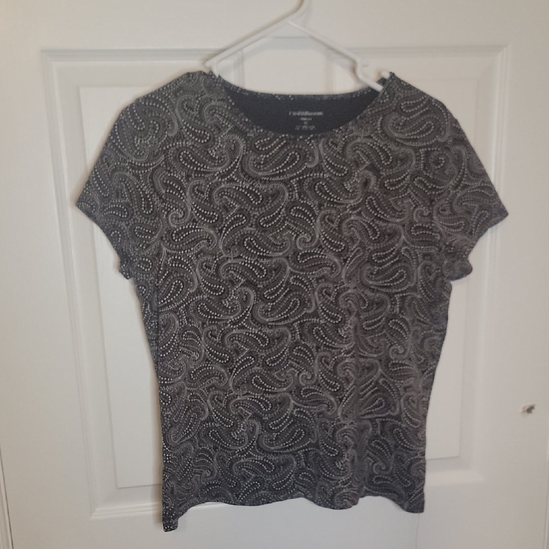 Croft & Barrow Black And White Paisley Women's Top